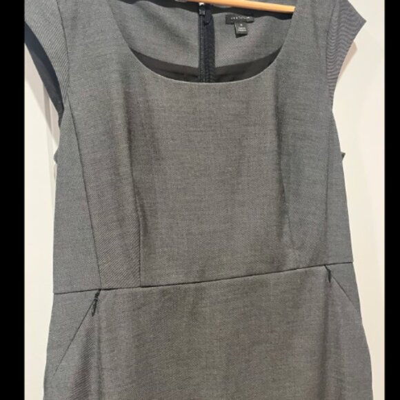 Ann Taylor - Scoop Neck Sheath Dress in Bi-Stretch (Gray) - Picture 4 of 7